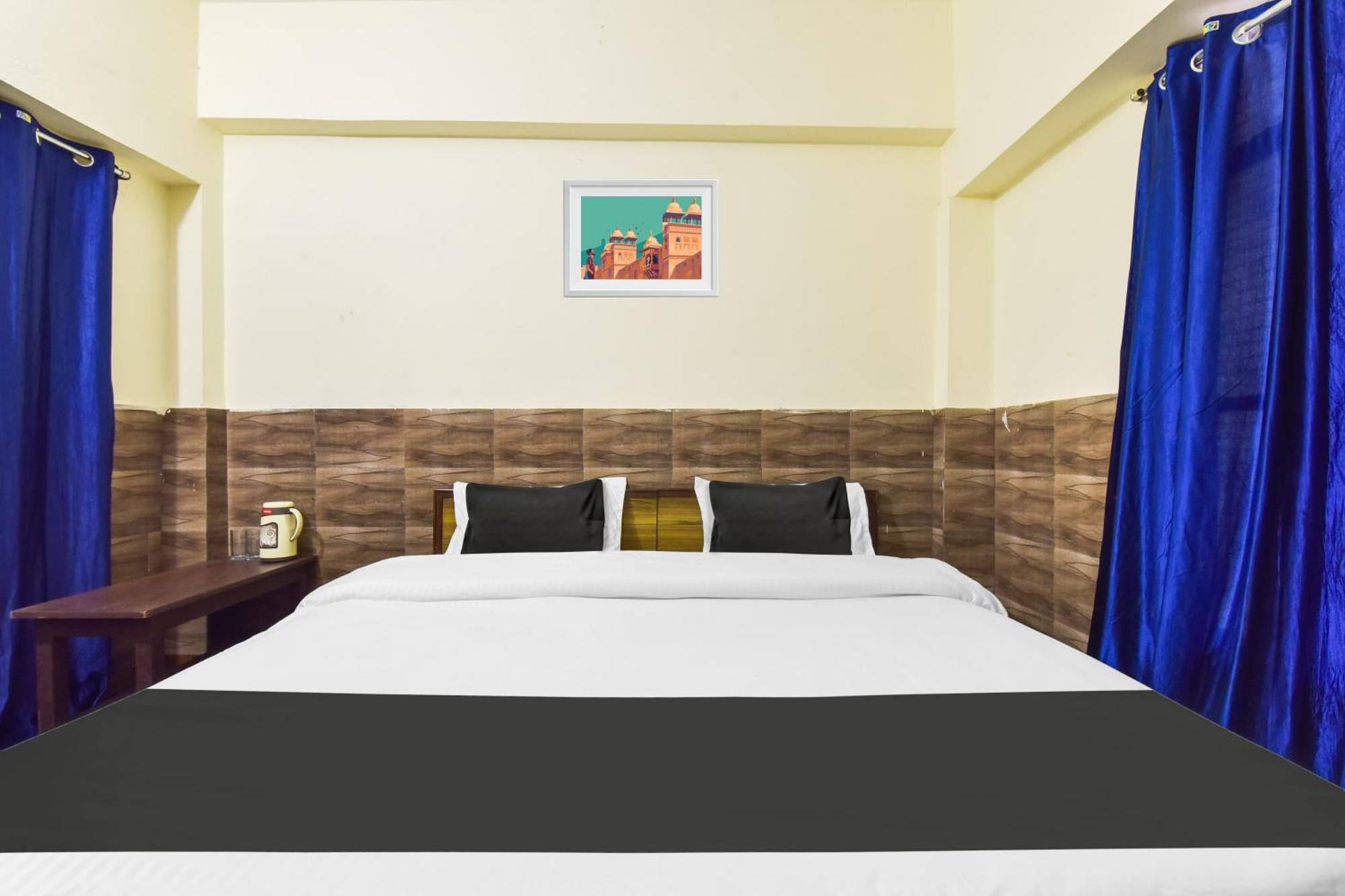 Hotel O Jk Laxmi Karnaprayāg Exteriör bild