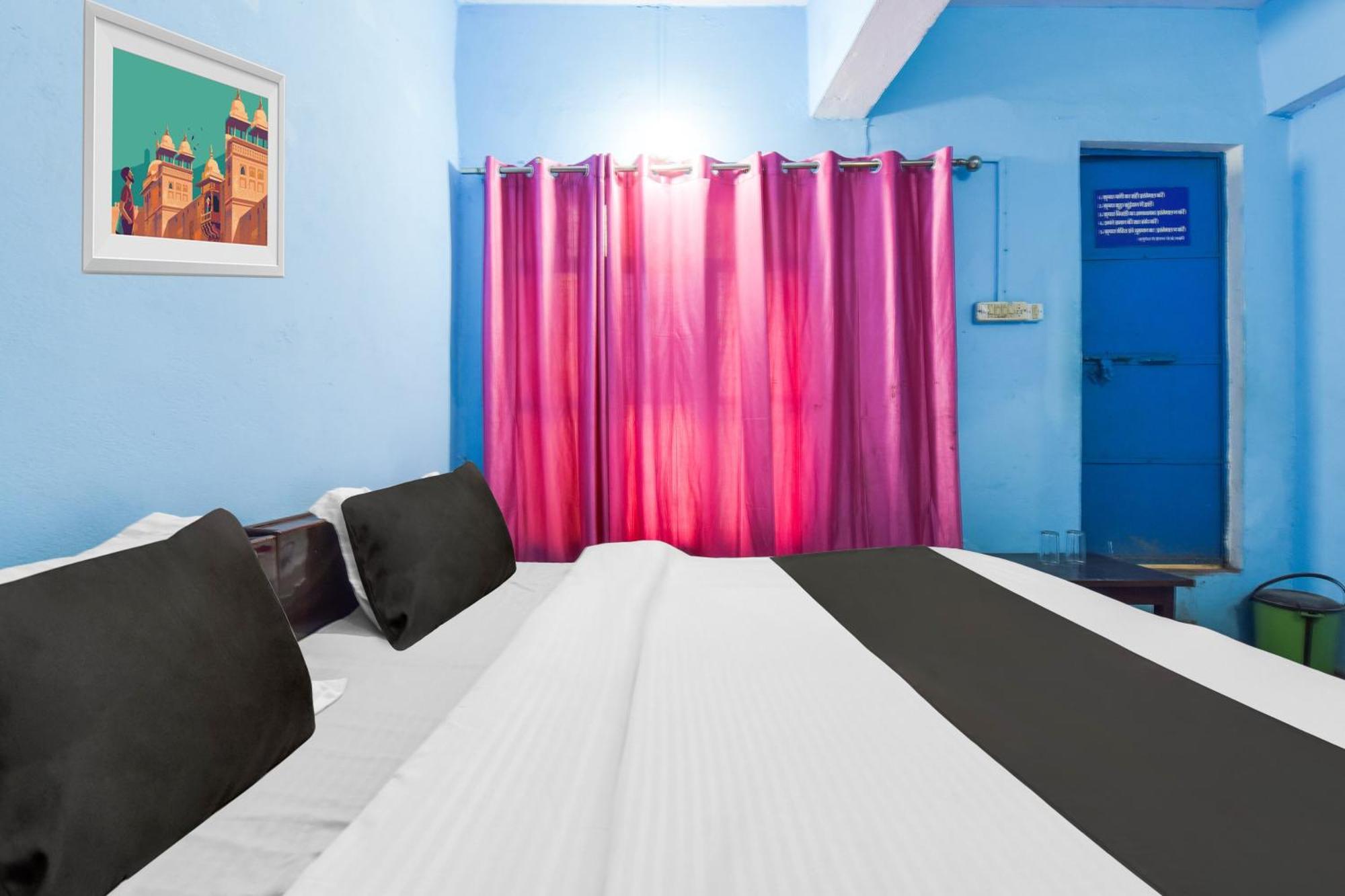 Hotel O Jk Laxmi Karnaprayāg Exteriör bild