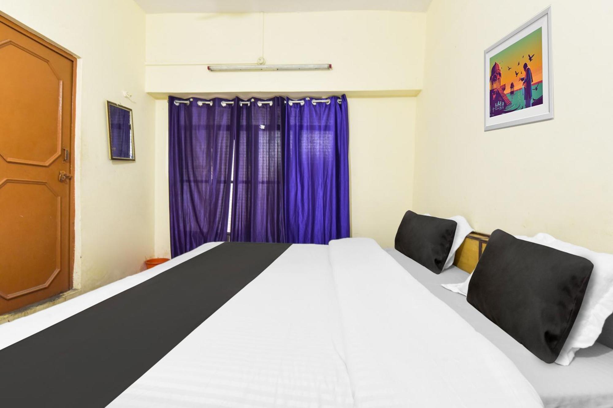 Hotel O Jk Laxmi Karnaprayāg Exteriör bild